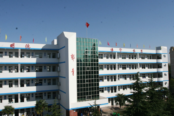 四川省成都市中和職業(yè)中學2019年特色專業(yè)招生要求
