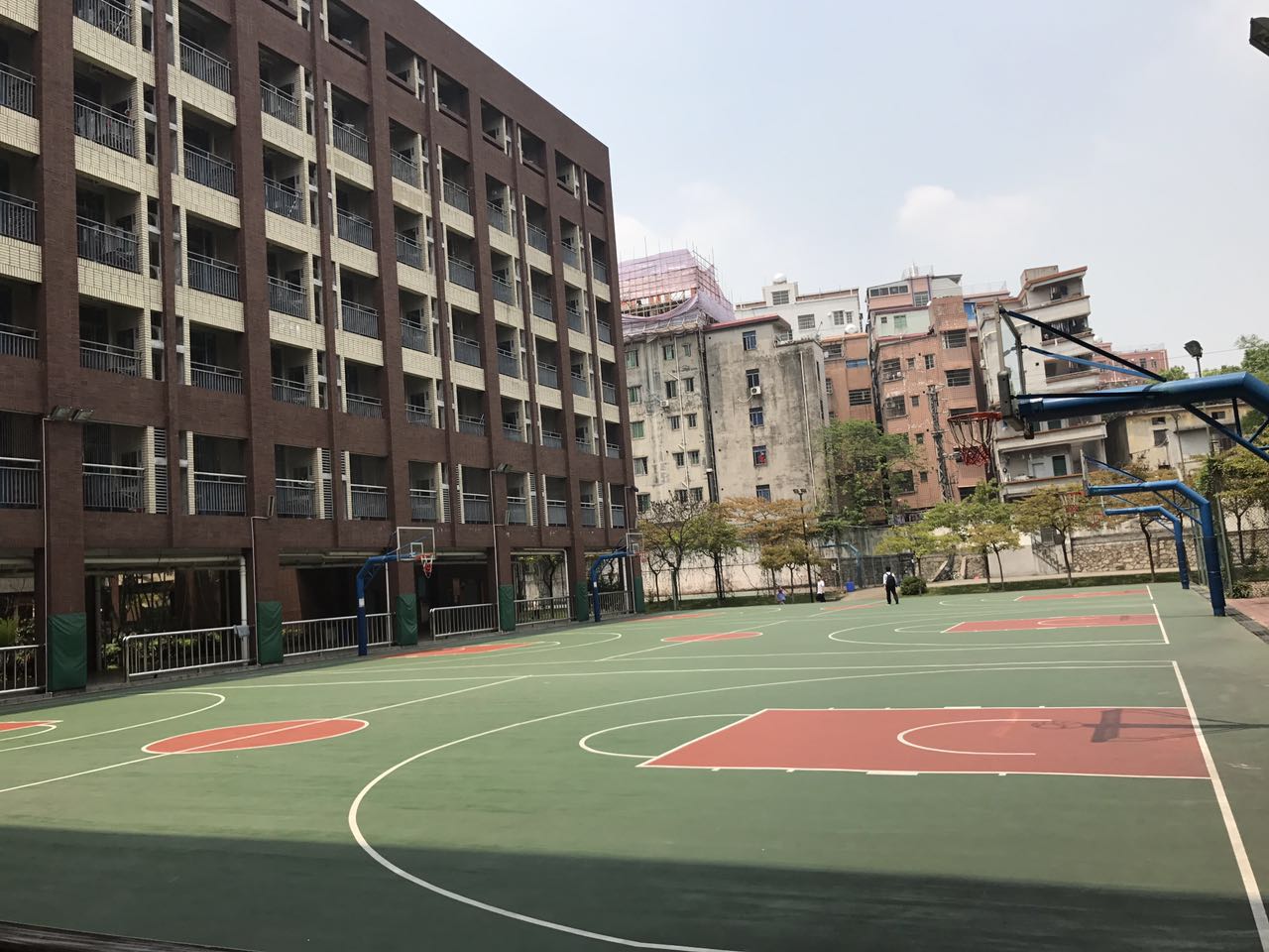 愛護幼兒師范學校的校園環境