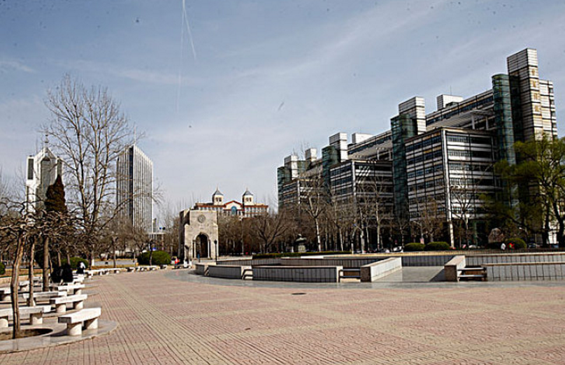 成都藝術(shù)職業(yè)設(shè)計(jì)學(xué)院屬于歷年入學(xué)分?jǐn)?shù)