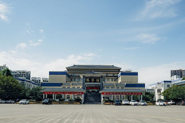 職業(yè)學(xué)校