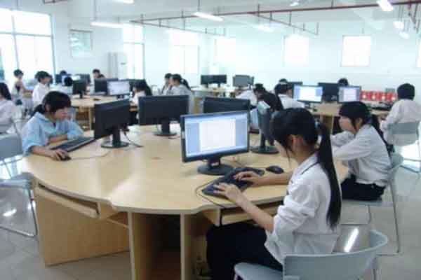 職校專業