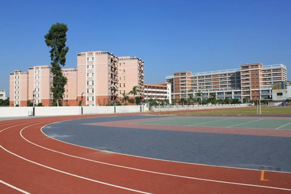 選專業(yè)就選汽修技術(shù)專業(yè)