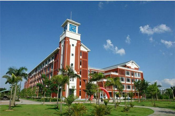 四川職高學校哪里好